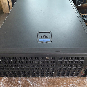 슈퍼마이크로 GPU서버 워크스테이션 (스케일러블 2cpu / 4gpu 가능 / 2200w 티타늄 파워 2개)​