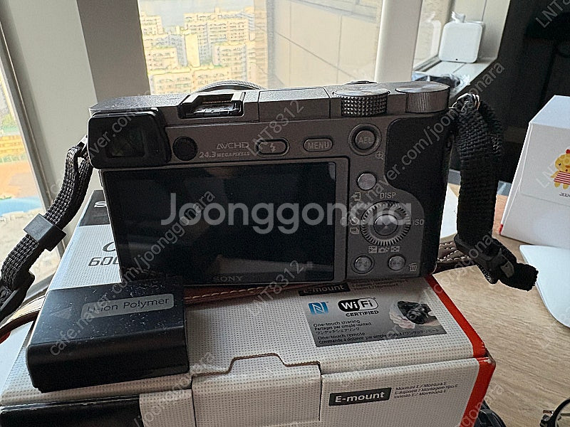 소니알파 A6000+16-50mm 줌렌즈+64G--2
