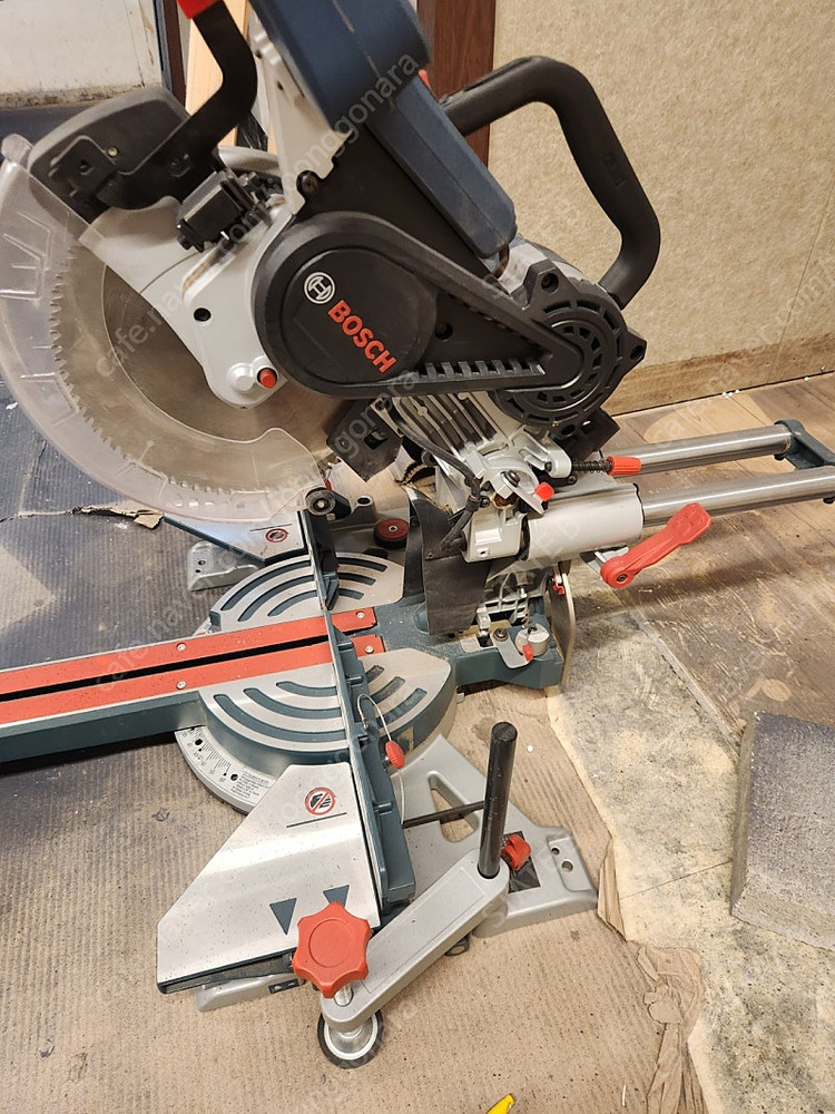 보쉬 슬라이딩 각도절단기 gcm 350-254 팝니다 이미지