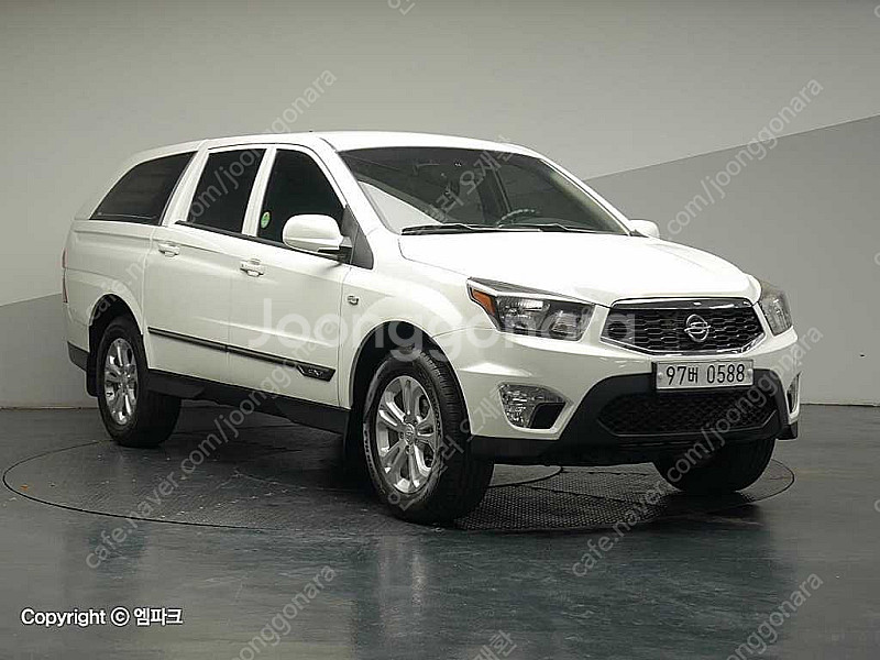 KG모빌리티(쌍용) 더뉴코란도스포츠 CX7(4WD) 클...--3