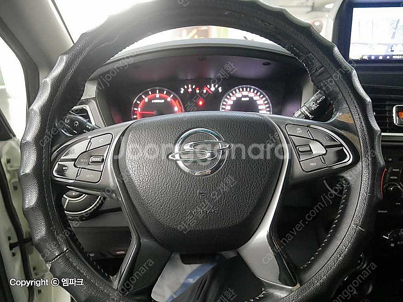 KG모빌리티(쌍용) 더뉴코란도스포츠 CX7(4WD) 클...--7