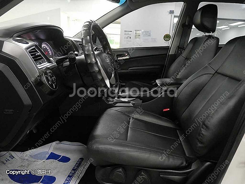 KG모빌리티(쌍용) 더뉴코란도스포츠 CX7(4WD) 클...--9