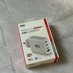 브리츠 BZ-PD100W GaN 충전기 판매합니다.