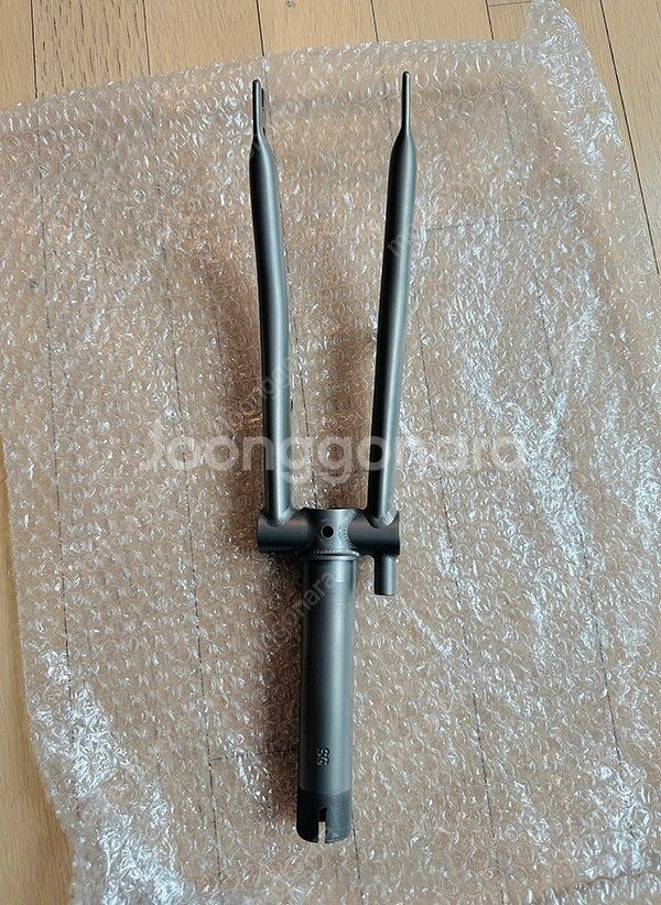 브롬톤 순정 C라인 티타늄 포크 & 리어프레임 팝니다.--4