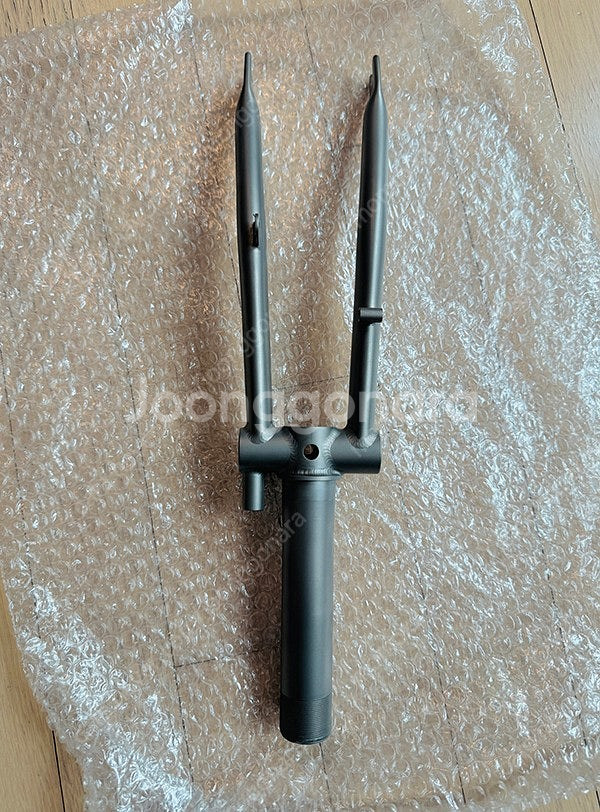 브롬톤 순정 C라인 티타늄 포크 & 리어프레임 팝니다.--5