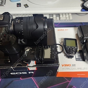 캐논 eos r + rf24-105F4L, 고독스 V860 II