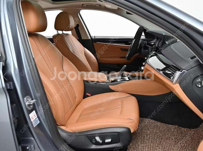 중고차 BMW 5시리즈(7세대) 520d 럭셔리 라인스...--2