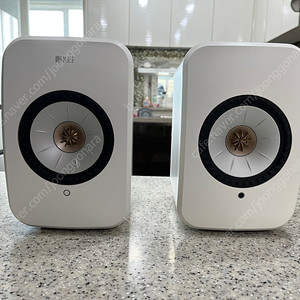 KEF LSX II 화이트 (거의 새상품)