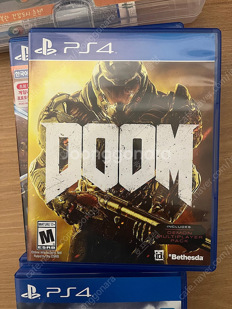 PS4 둠 리부트팝니다.--0