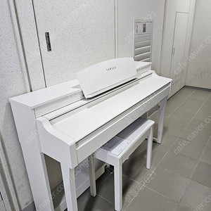 야마하 CSP-150 화이트 디지털피아노 팝니다.