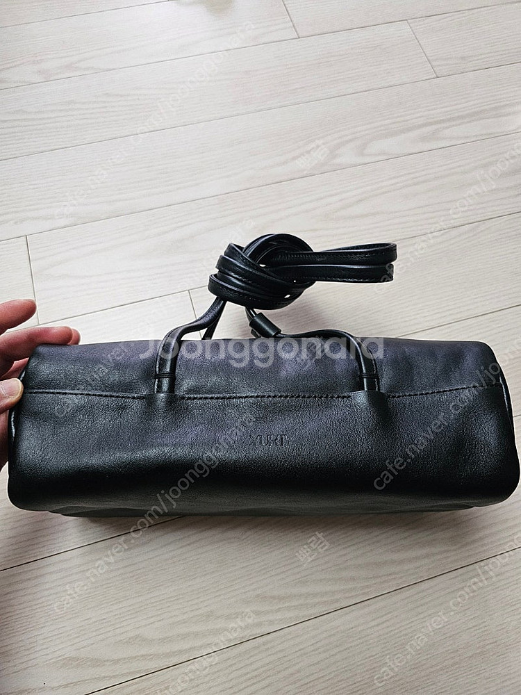 유르트 tomm 가방 판매합니다.--0