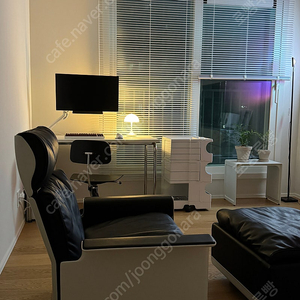 비초에 620 디터람스 소파 암체어 하이백 + 풋스툴 포함 (vitsoe 620 high back + foot stool)