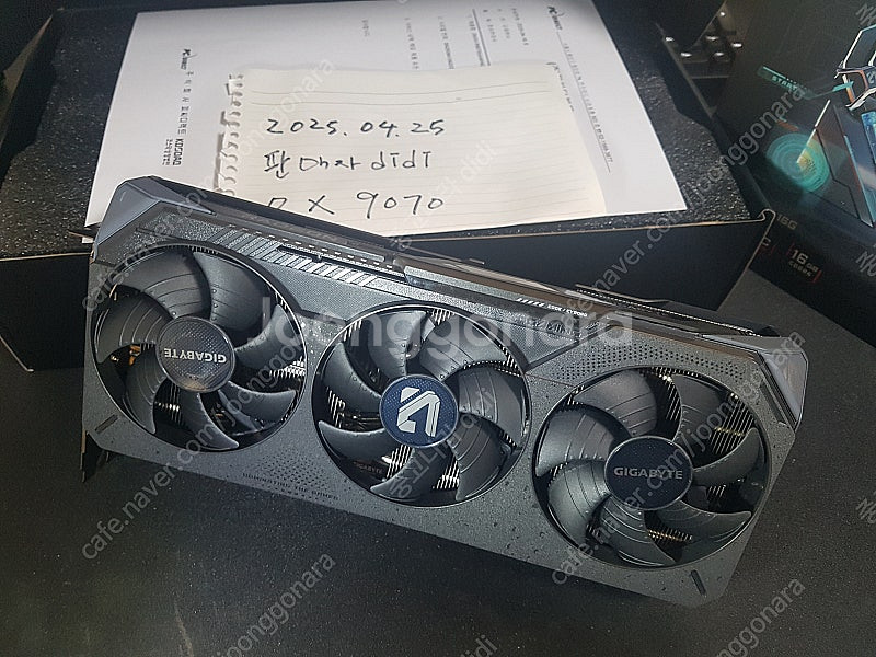 GIGABYTE 라데온 RX 9070 GAMING OC--0