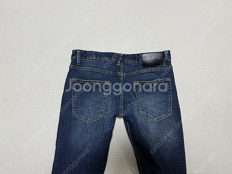 피에르 발망 청바지 남성용 32인치 판매합니다--3
