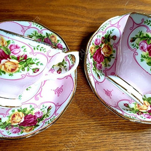 로얄알버트 로즈카메오 핑크 커피잔 이미지