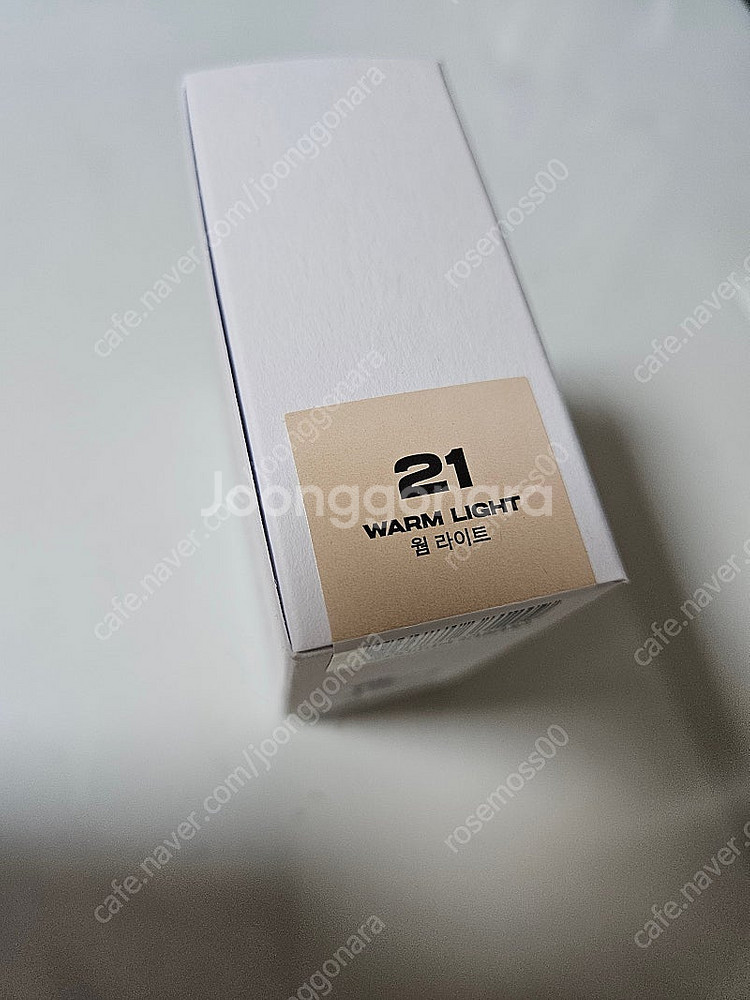 어바웃톤 스킨 레이어핏 쿠션 21 웜라이트 미개봉 새제...--2