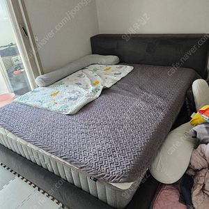 스테이모어 파운데이션 K 침대 프레임