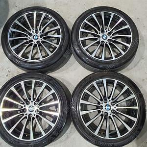 # BMW G20 3시리즈 18인치 휠타이어 판매합니다
