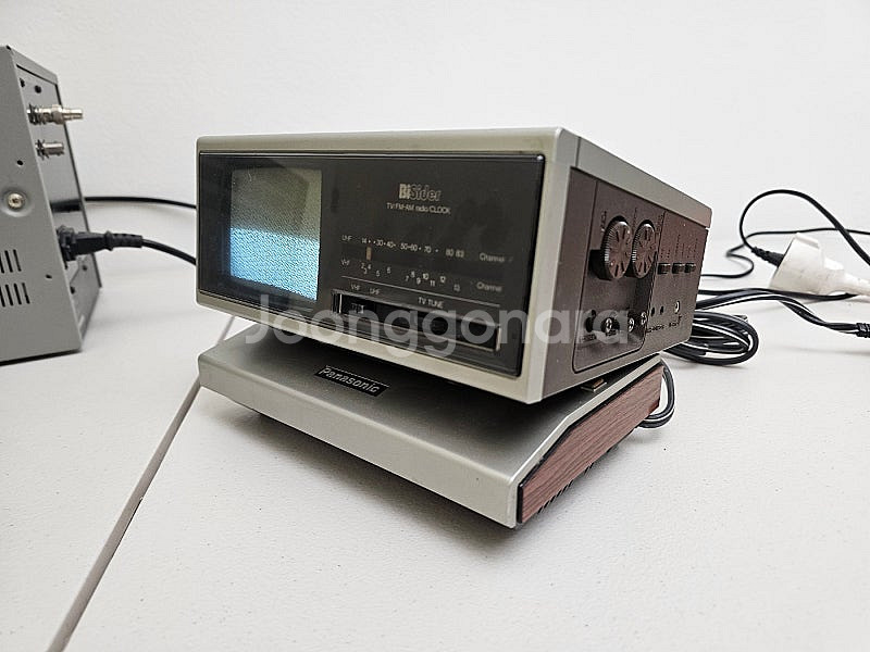1982년 Panasonic사의 (TR-4060P) 3...--3