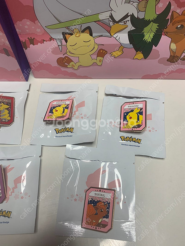 이삭 포켓몬 뱃지2차 (레어, 피카츄, 식스테일)전설--2