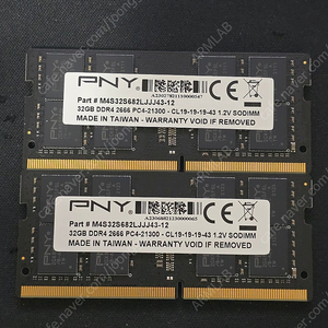 PNY 노트북용 DDR4 32GB 2장 팝니다.