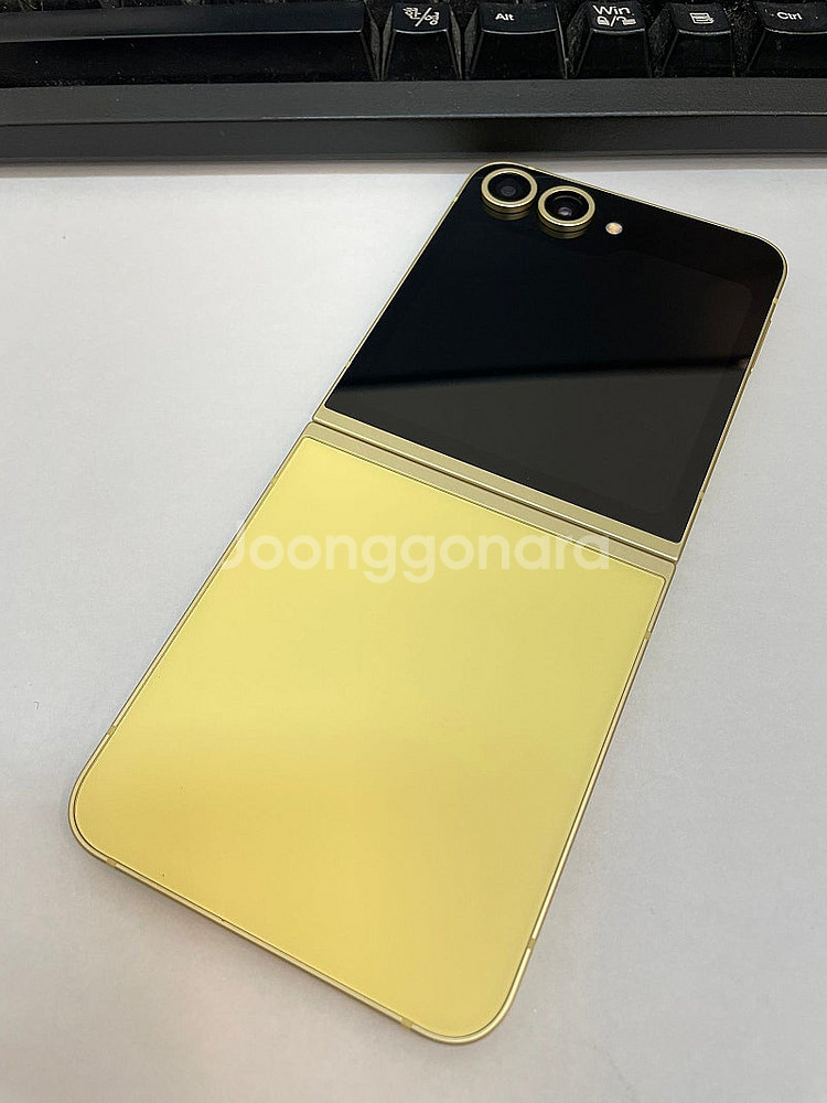 갤럭시Z플립6 옐로우 256GB 무잔상 가성비좋은 중고...--0
