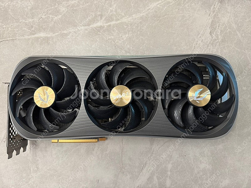 조텍 지포스 RTX 4090 AMP EXTREME AI...--0