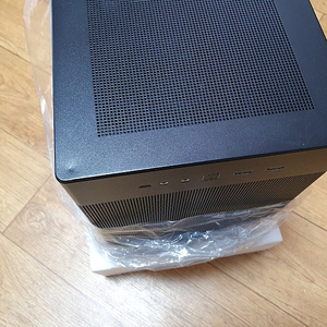 ASUS AP201 케이스(블랙) 팝니다