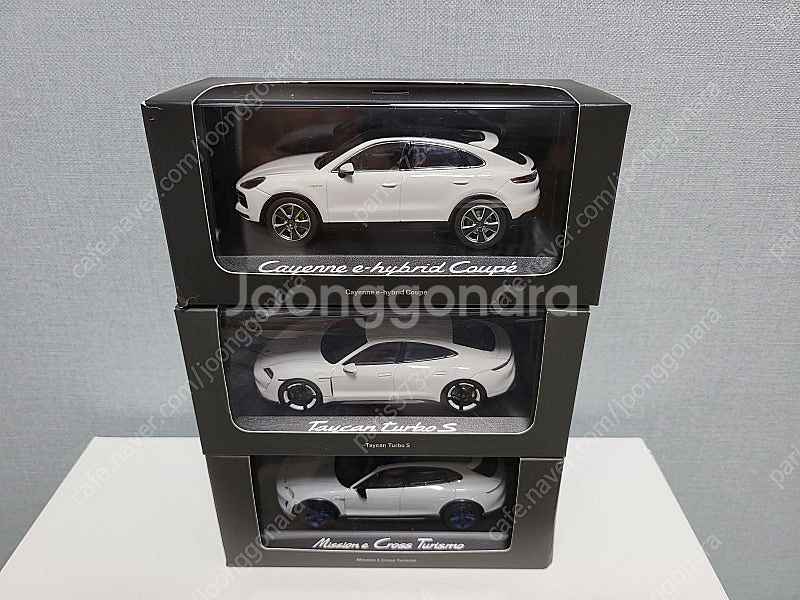 [가격인하] 1/18 BMW e92 M3 다이캐스트 피...--4