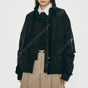 럭키슈에뜨 Back Embroidery Point Air Jumper 36