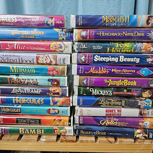 디즈니 VHS 영화 및 애니메이션 컬렉션 판매합니다.