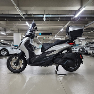 피아지오 비버리400s 2023년식 10,560km 팔아요