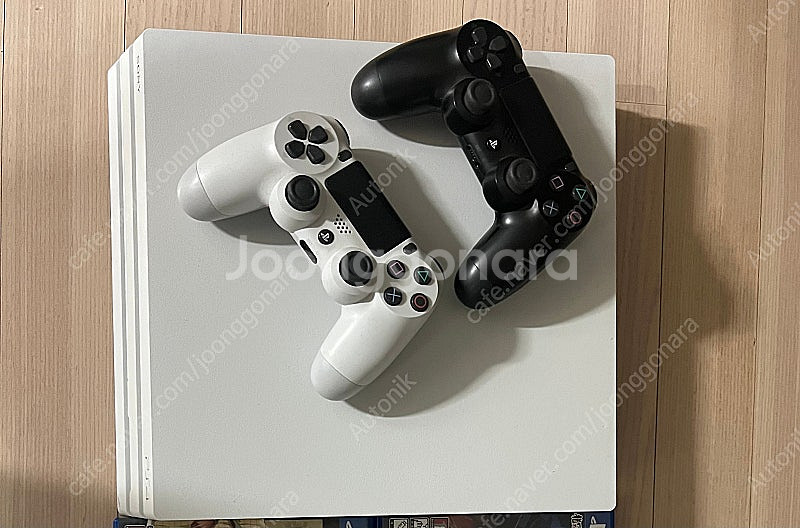 플스4 프로 1TB 화이트--0