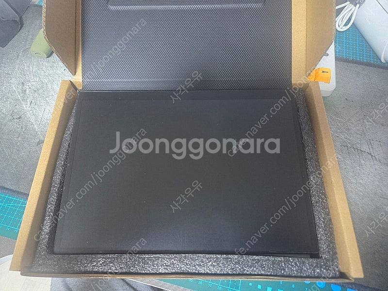 제우스랩 z10t 10.5인치 터치 포터블 모니터--0