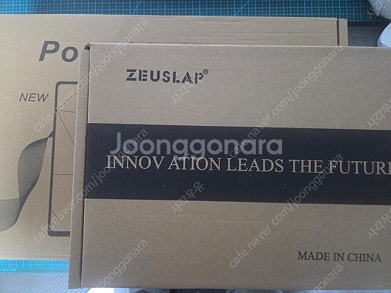 제우스랩 z10t 10.5인치 터치 포터블 모니터--2