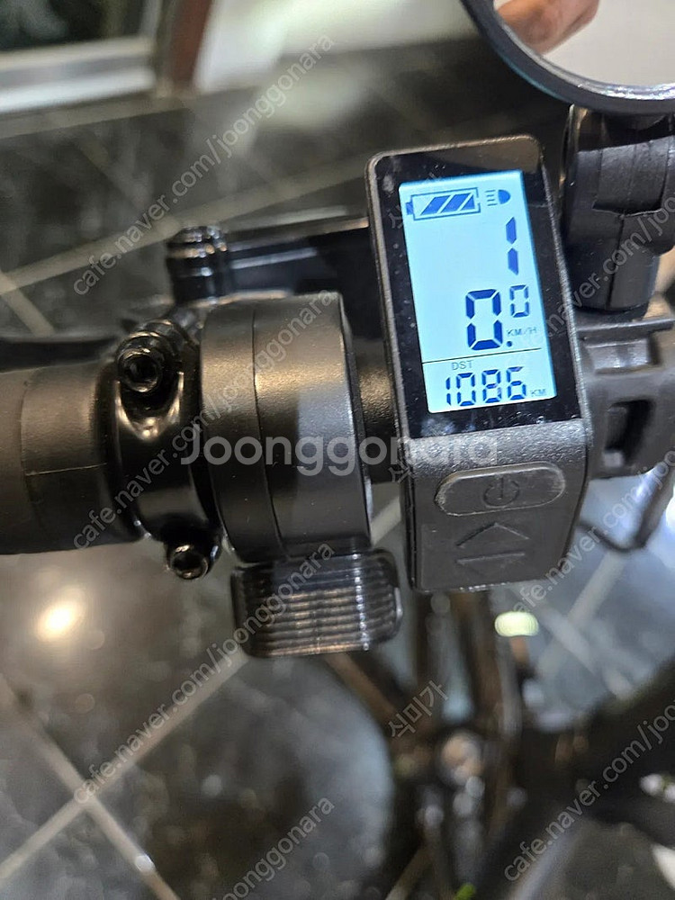 23년식 퀄리 Q투어 500w 48v 블랙 전기자전거--4