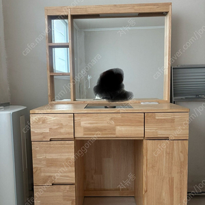 최상급 조명대있는 화장대
