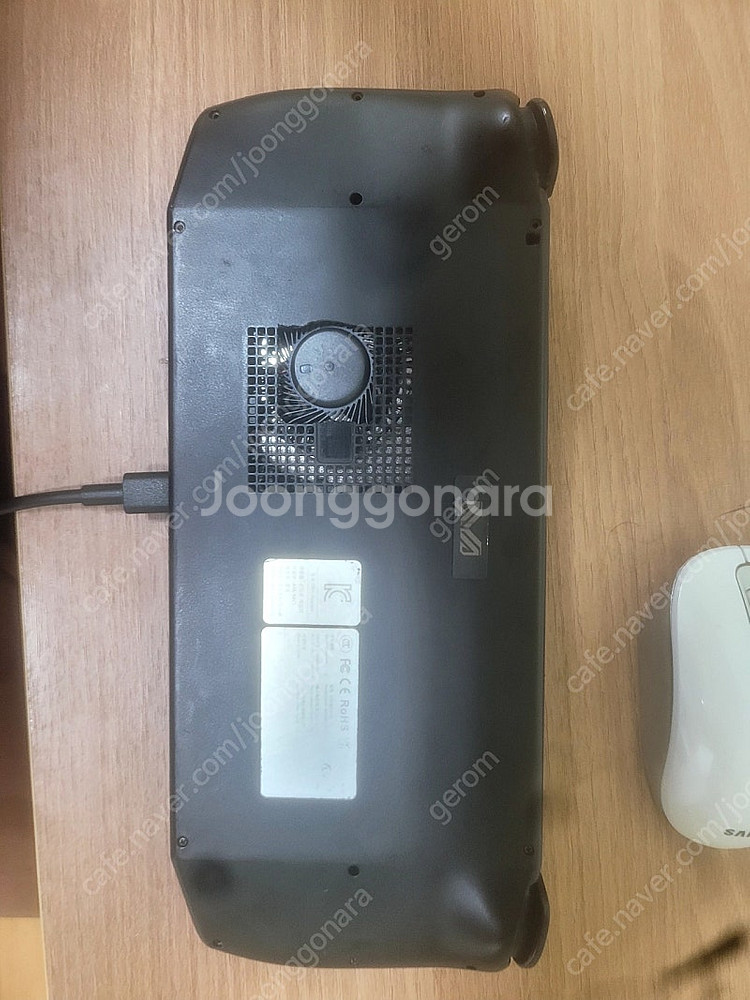 아야네오 2021 4500u umpc 판매 합니다.--1