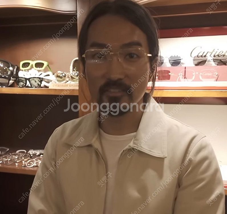 까르띠에 안경 ct0308o 투브릿지 금테 판매합니다....--1