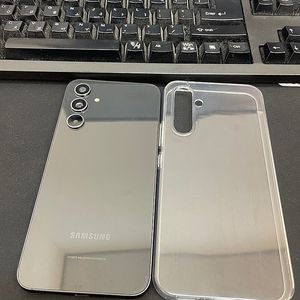 갤럭시퀀텀4 블랙 128GB 무잔상 상태좋은 중고24만팝니다.