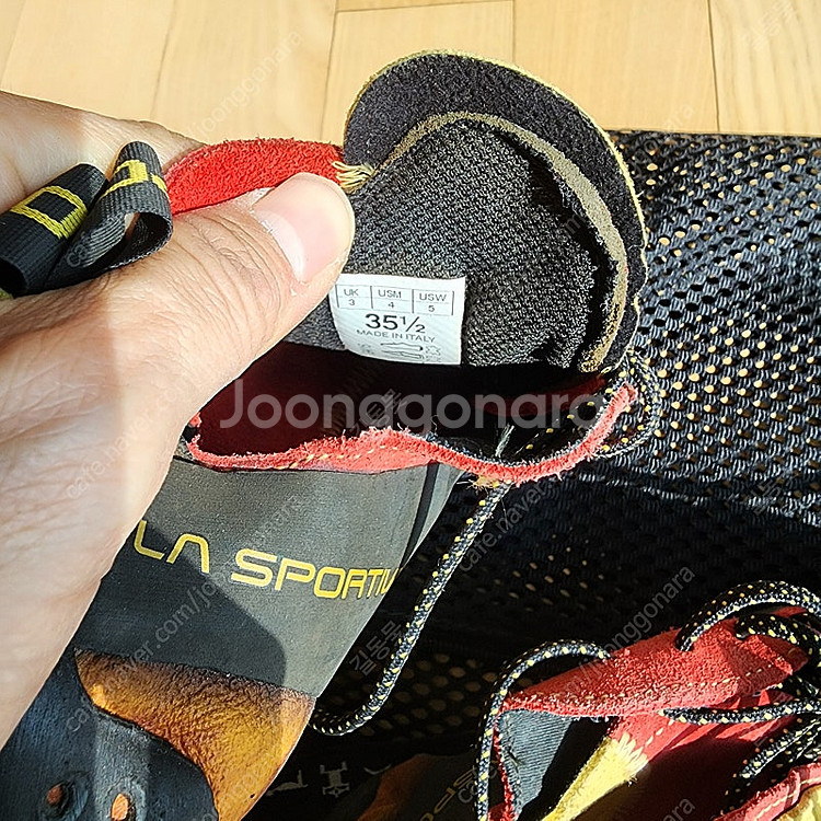 암벽화 라스포르티바 테스타로사 팝니다.--4