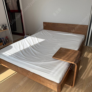 블라노스 침대 Q 퀸 원목침대 월넛침대 협탁 + 매트리스