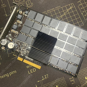 [35만, 15만] 6.4TB / 1.65TB Fusion iO PCIe 카드타입 서버용 SSD