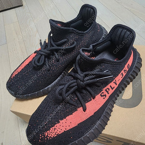 yeezy boost 350 이지부스트 검핑(코어블랙레드)팝니다