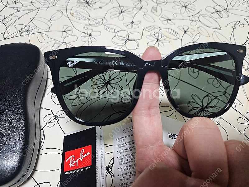 레이벤 선글라스 판매합니다--0