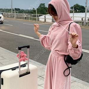 바이씨니 제작 공항벨벳후드