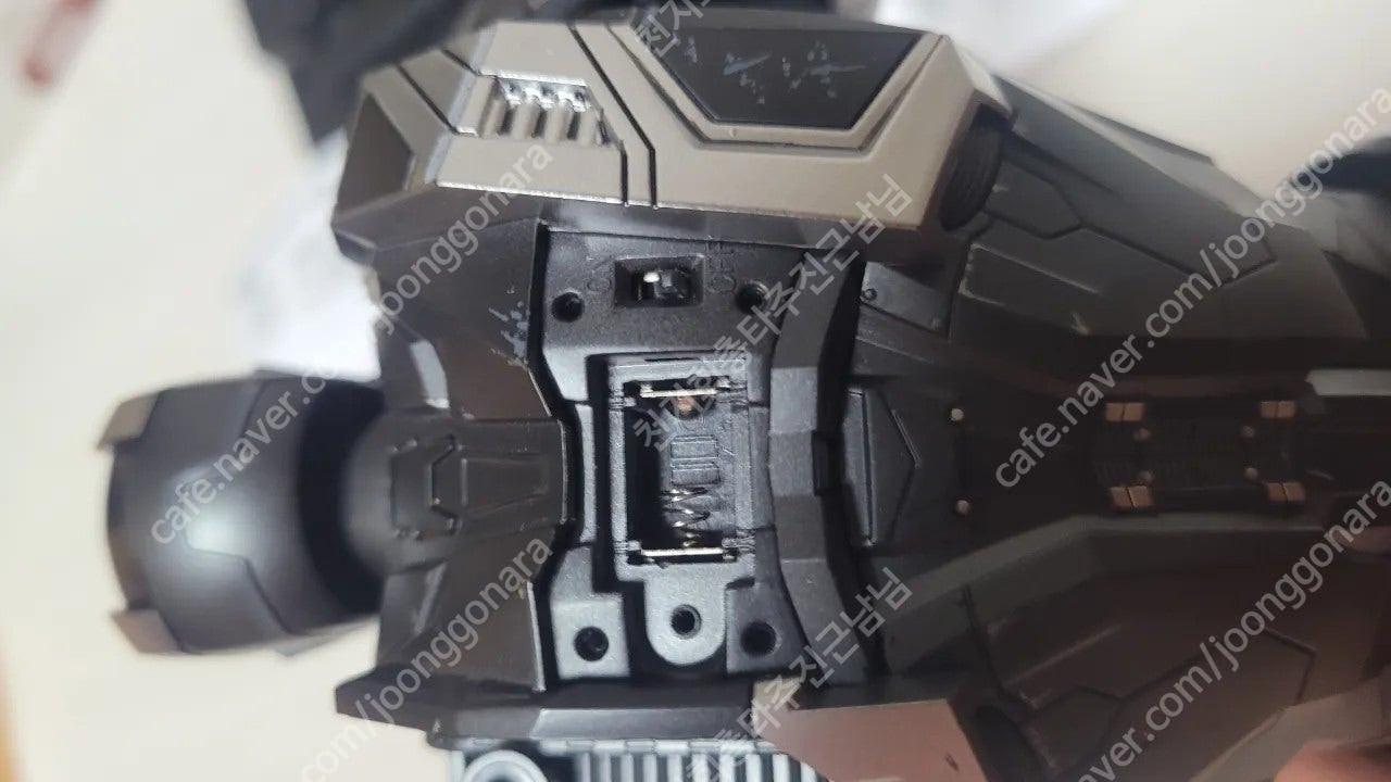 핫토이 시빌워 워머신 풀구성 (카톤O), 마크7 노멀헤드 (이디스), 마크50 헤드, 팔, 다리 그 외 파츠 등 판... 이미지