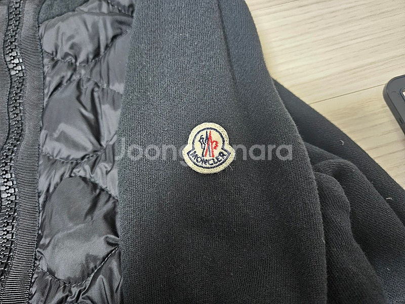 몽클레어 여성 경랑 패딩 후드집업--3