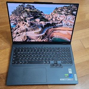 리전프로 노트북 팝니다. (Legion Pro 5 16IRX8 - Type 82WK)