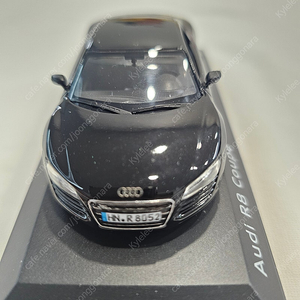 Audi(아우디) R8 Coupe 다이캐스트(1:43)
